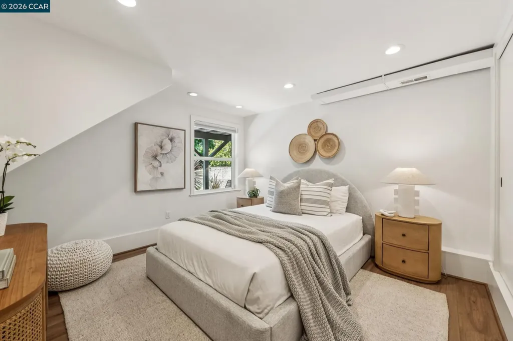 1917 Tiffin Road Oakland CA 94602