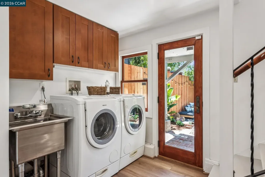 1917 Tiffin Road Oakland CA 94602