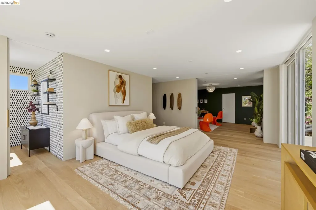 7307 Sunkist Drive Oakland CA 94605