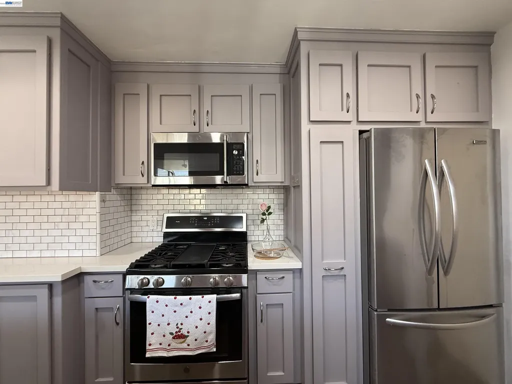 1362 Esser Avenue San Leandro CA 94579