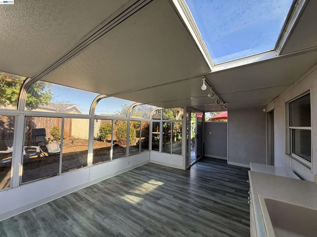 1362 Esser Avenue San Leandro CA 94579