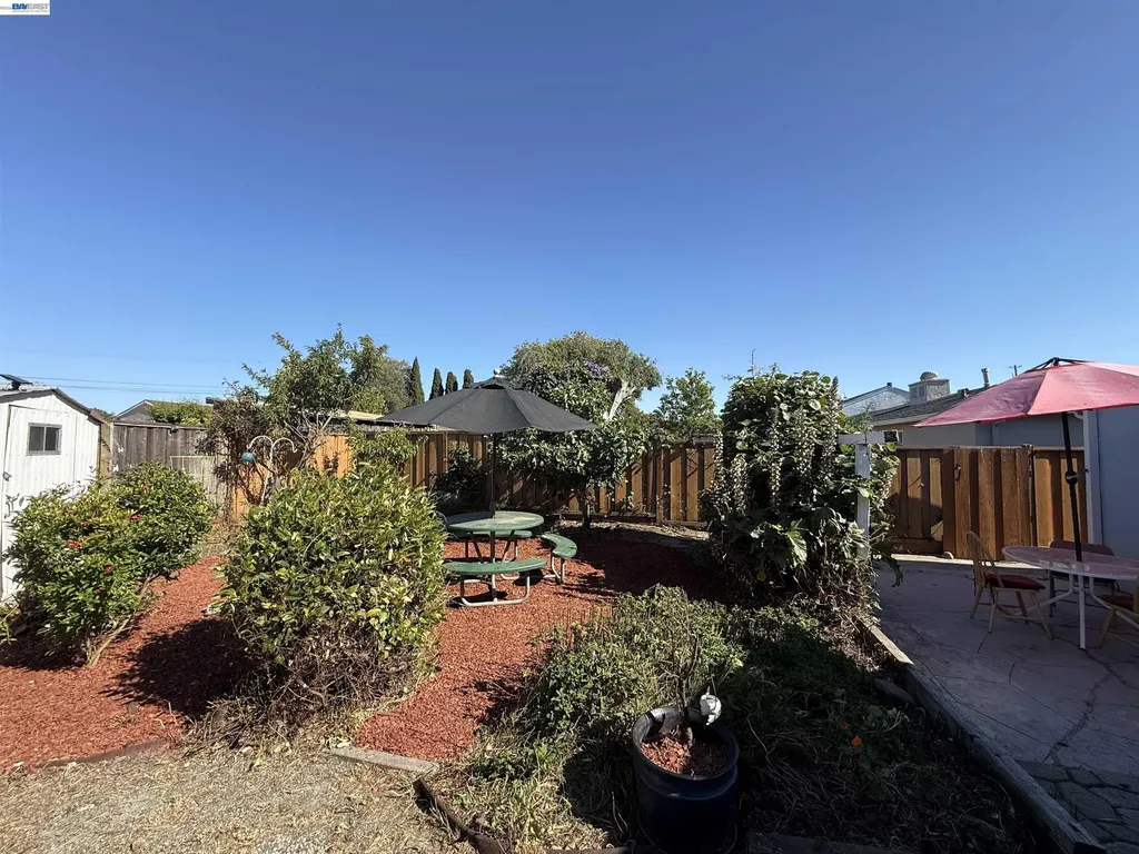 1362 Esser Avenue San Leandro CA 94579