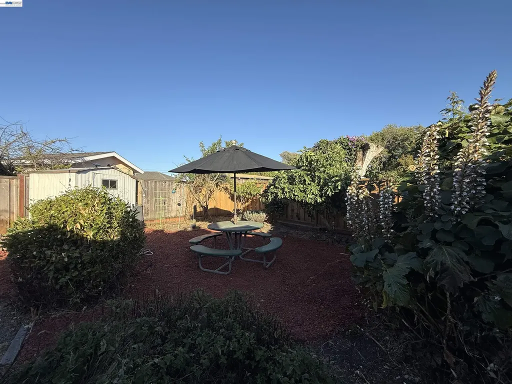 1362 Esser Avenue San Leandro CA 94579