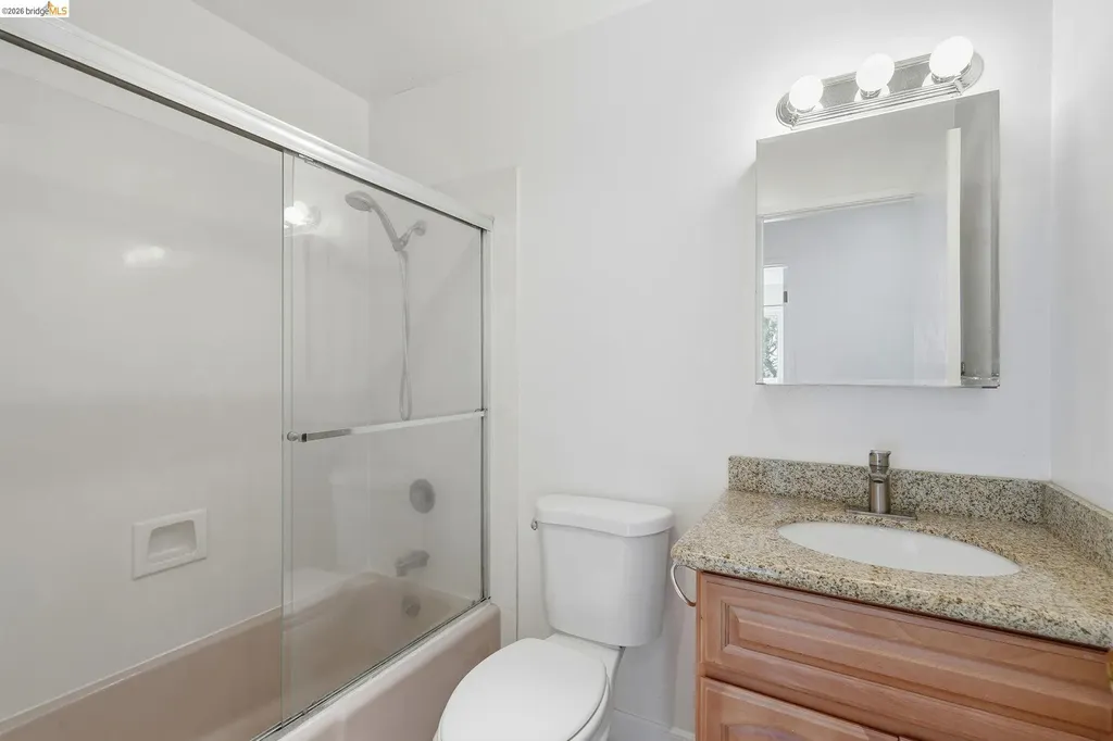 955 Shorepoint Court Alameda CA 94501