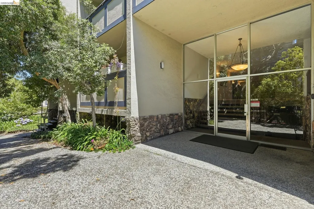 955 Shorepoint Court Alameda CA 94501