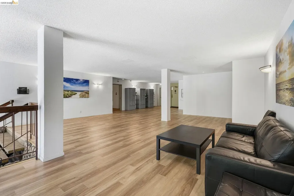 955 Shorepoint Court Alameda CA 94501