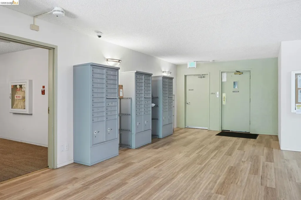 955 Shorepoint Court Alameda CA 94501
