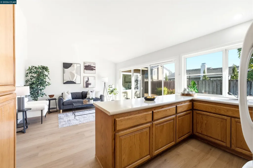 35135 Charmwood Court Newark CA 94560