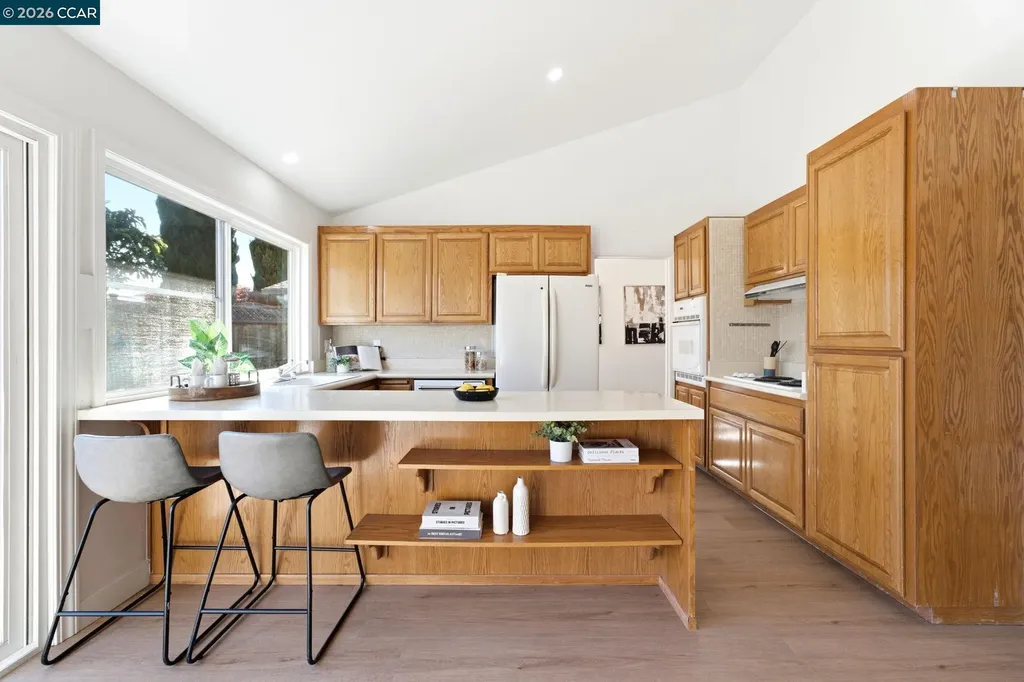 35135 Charmwood Court Newark CA 94560
