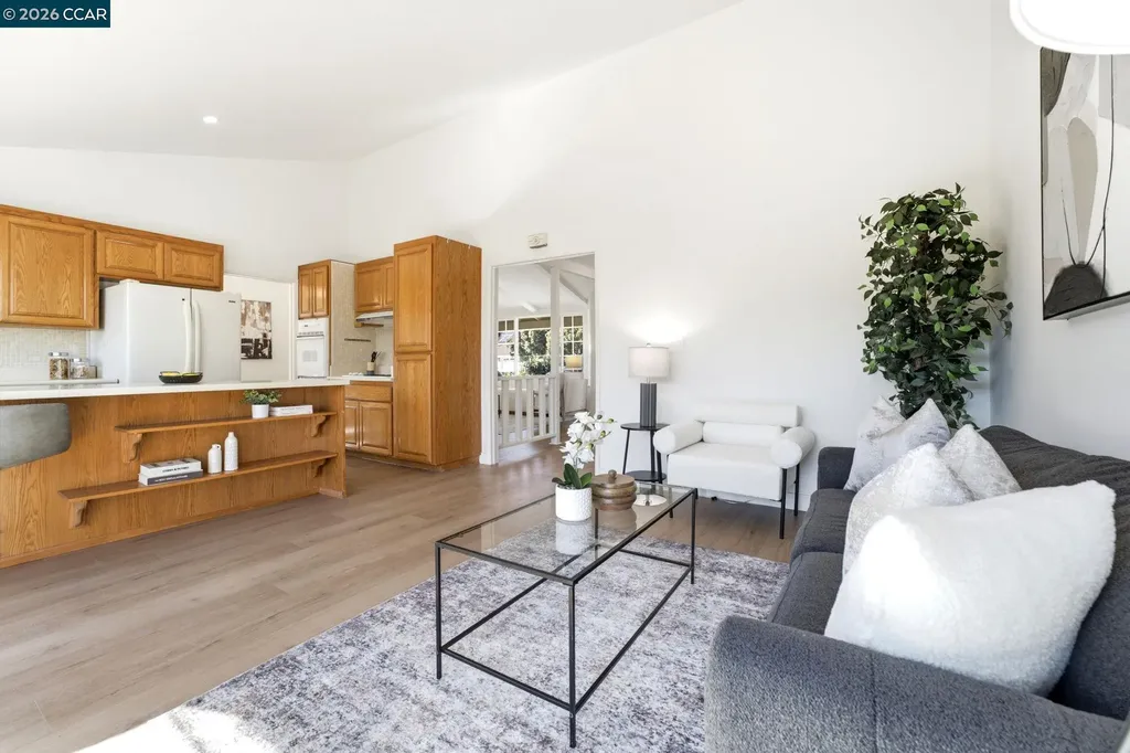 35135 Charmwood Court Newark CA 94560