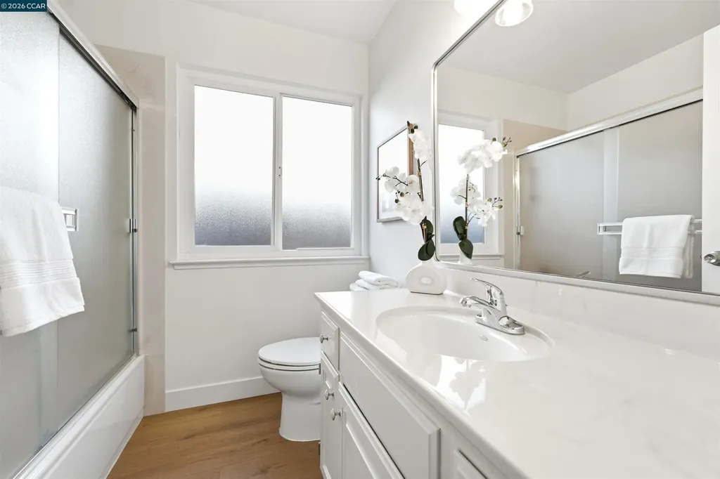35135 Charmwood Court Newark CA 94560