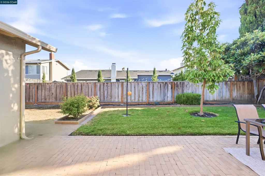 35135 Charmwood Court Newark CA 94560