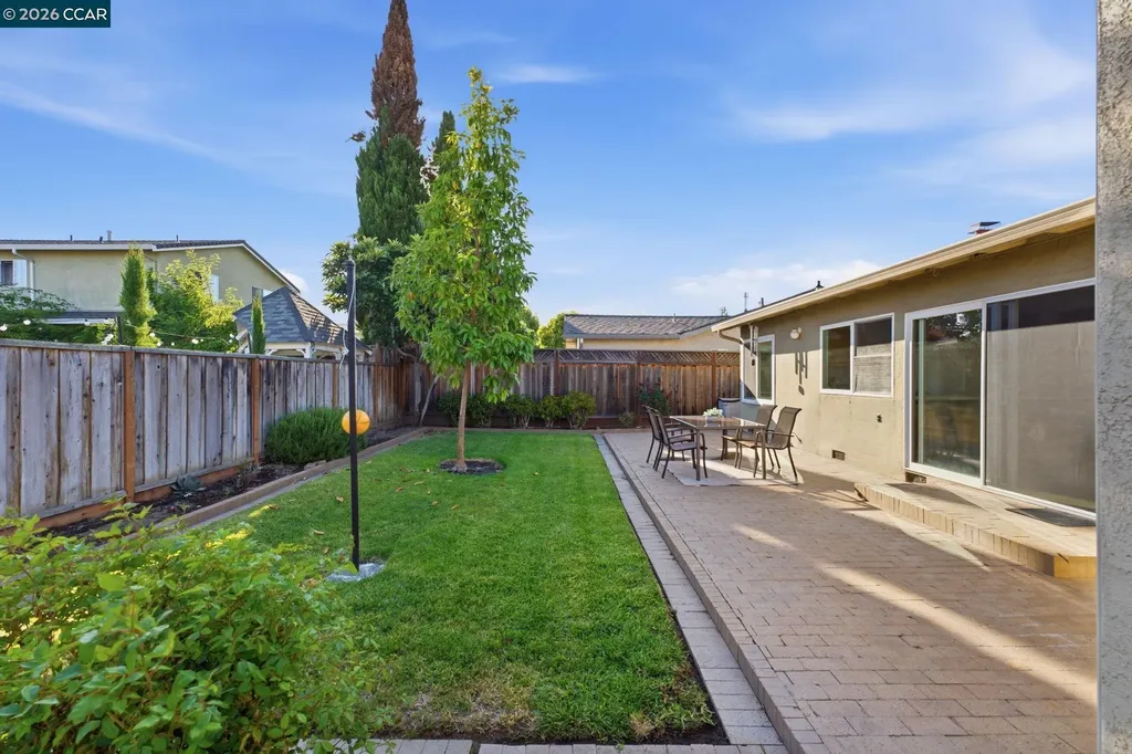 35135 Charmwood Court Newark CA 94560