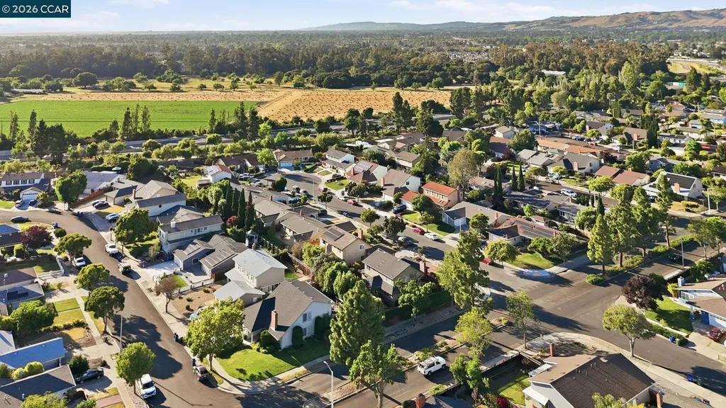 35135 Charmwood Court Newark CA 94560