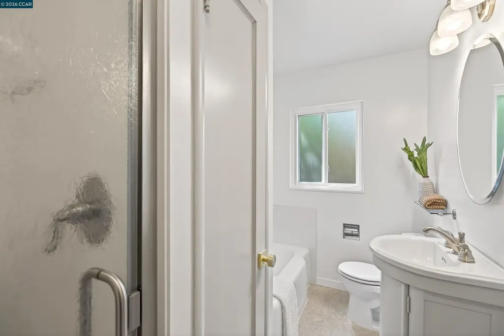 218 Overhill Road Orinda CA 94563