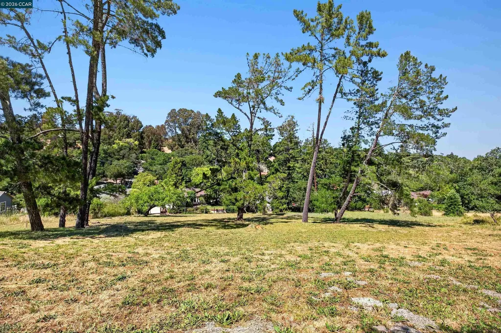 218 Overhill Road Orinda CA 94563