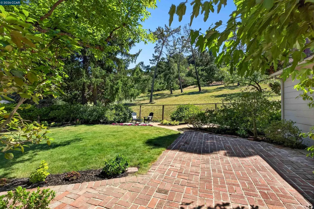 218 Overhill Road Orinda CA 94563