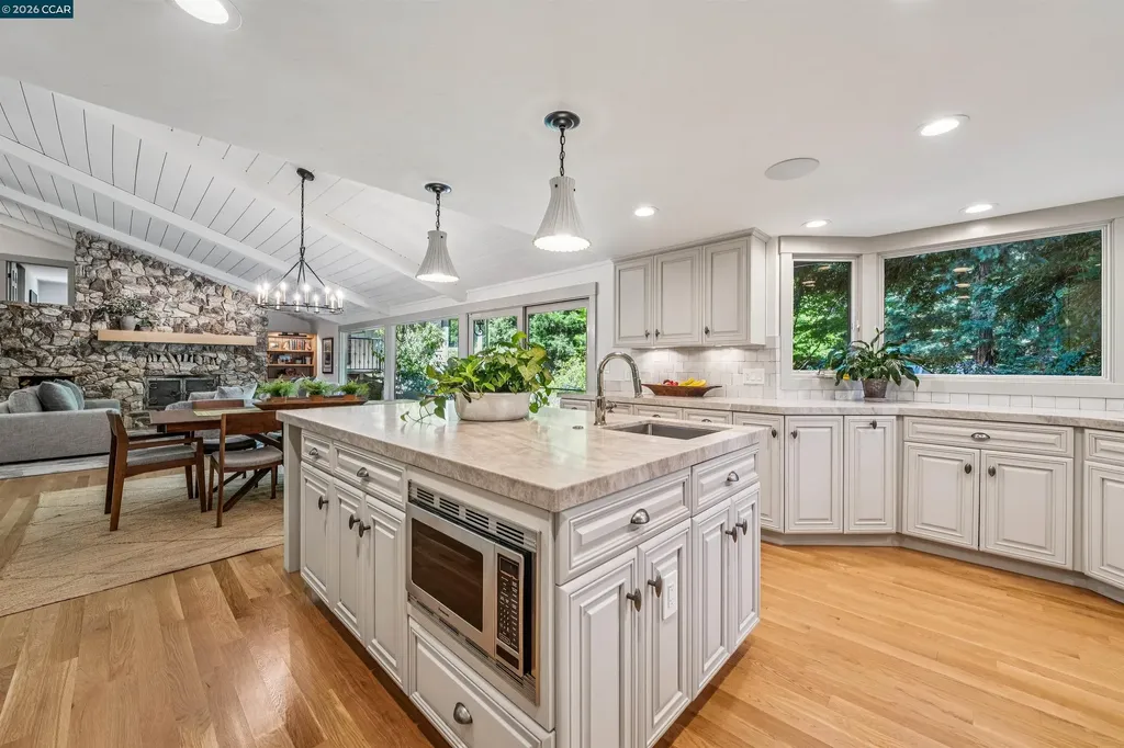 39 Comistas Court Walnut Creek CA 94598