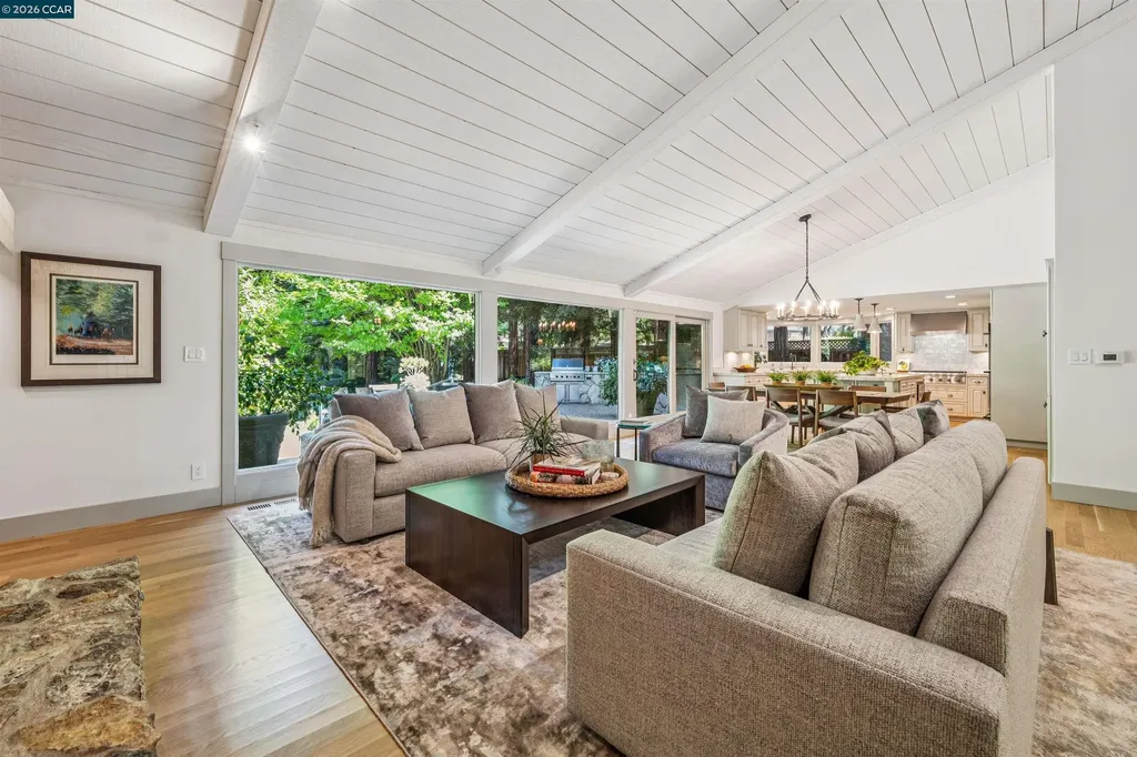 39 Comistas Court Walnut Creek CA 94598