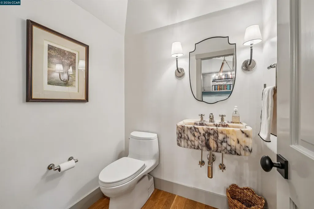 39 Comistas Court Walnut Creek CA 94598