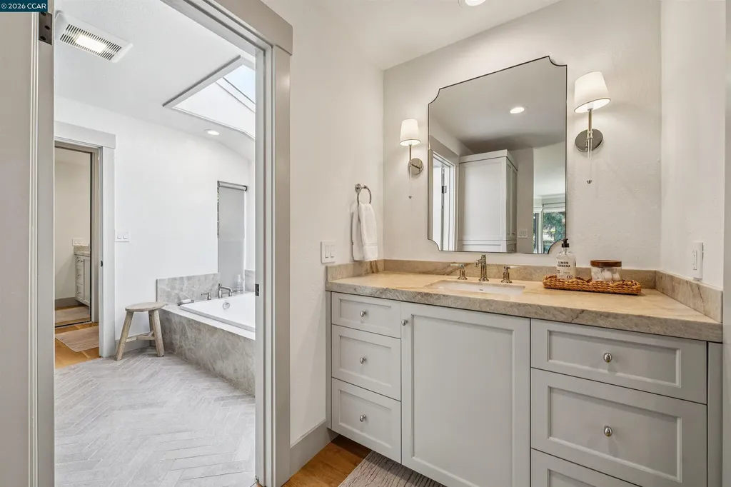 39 Comistas Court Walnut Creek CA 94598
