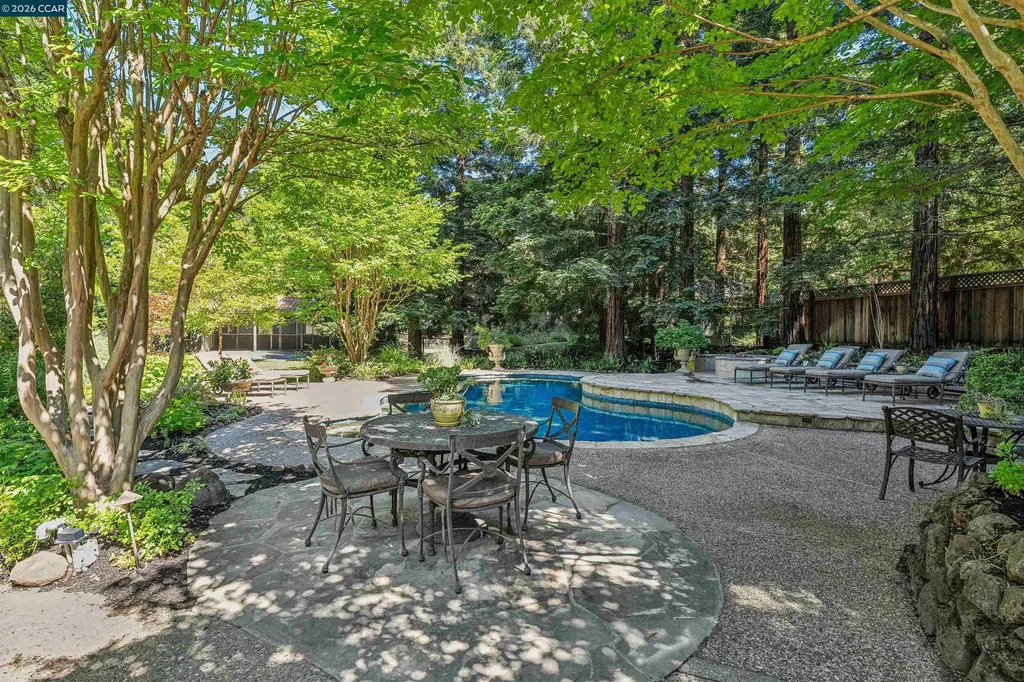 39 Comistas Court Walnut Creek CA 94598