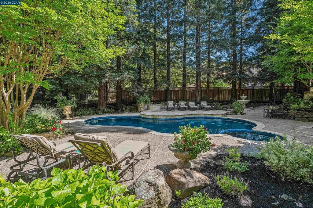 39 Comistas Court Walnut Creek CA 94598