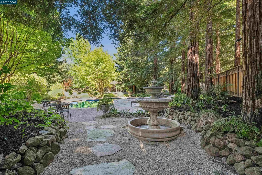 39 Comistas Court Walnut Creek CA 94598