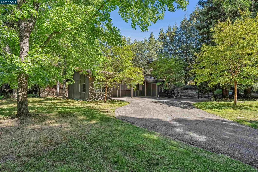 39 Comistas Court Walnut Creek CA 94598