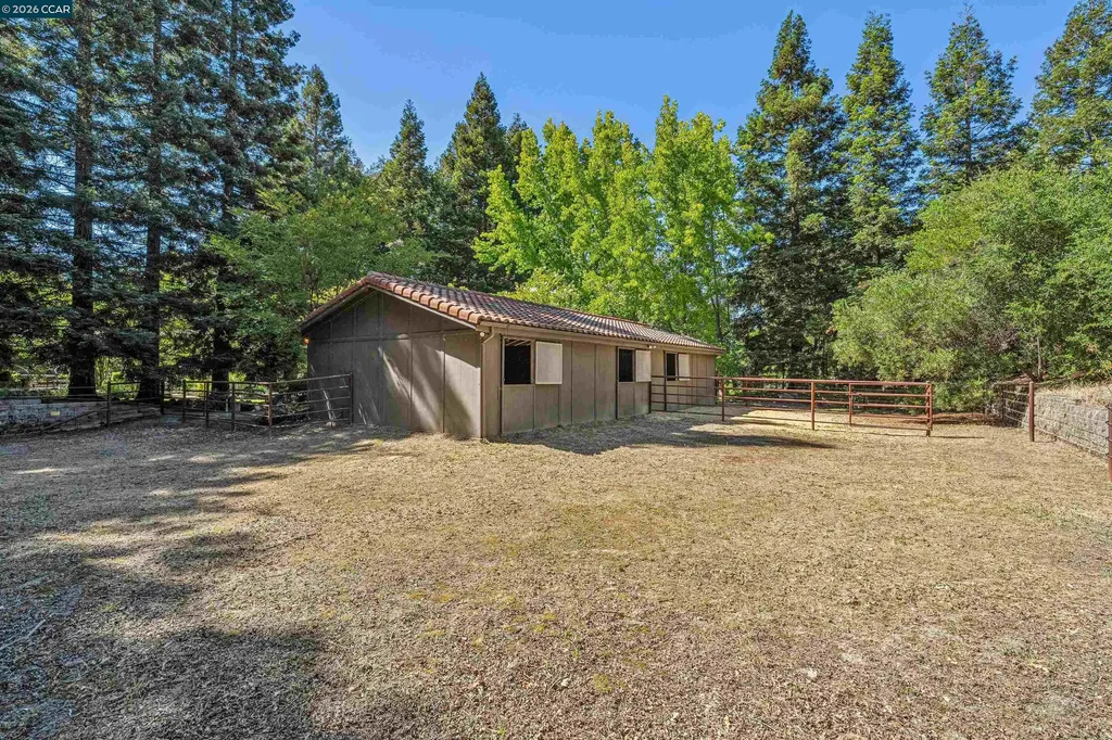 39 Comistas Court Walnut Creek CA 94598