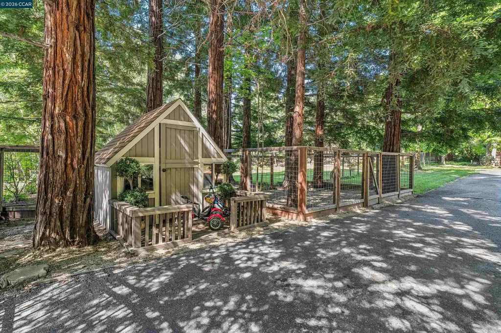39 Comistas Court Walnut Creek CA 94598