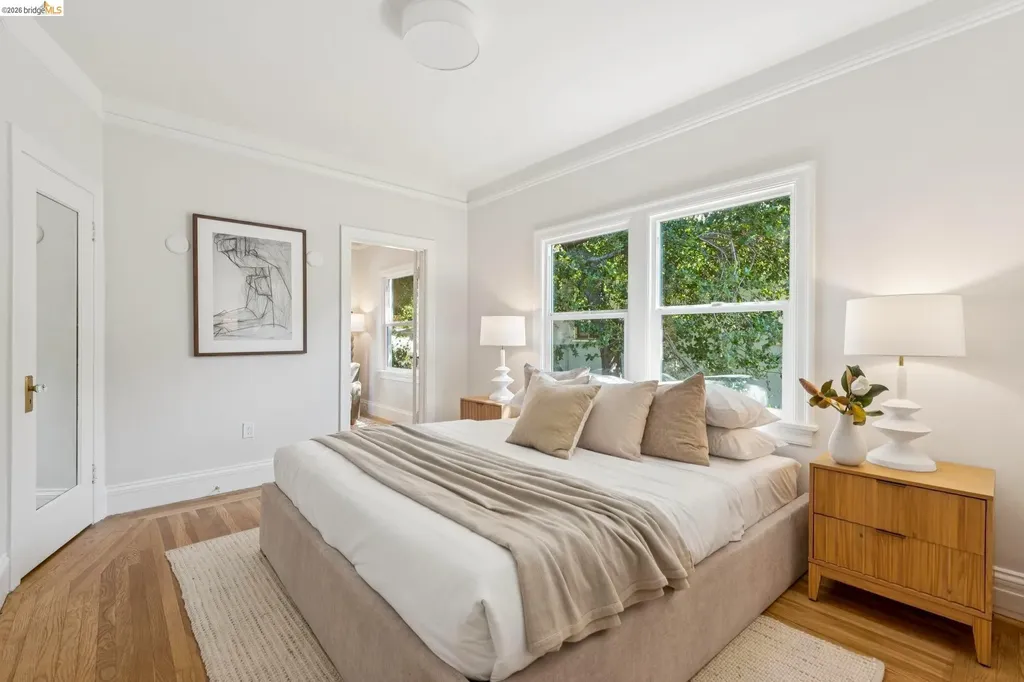 5208 Miles Avenue Oakland CA 94618