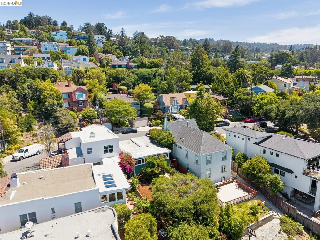 1915 Clemens Road Oakland CA 94602