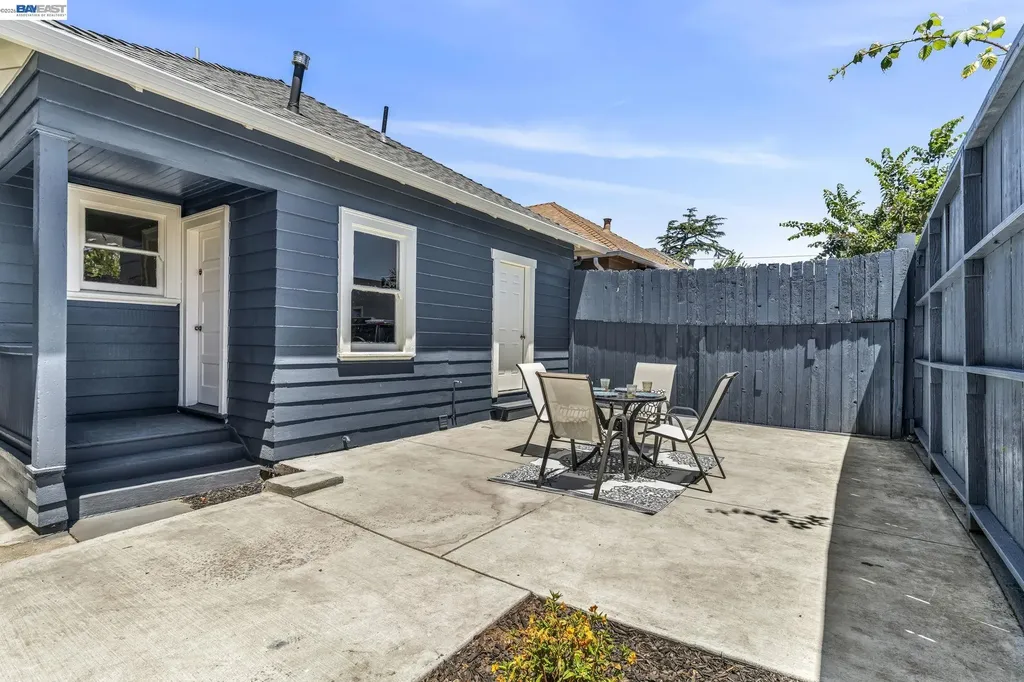 1538 17th Avenue Oakland CA 94606