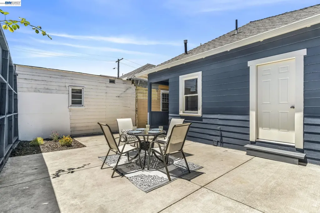 1538 17th Avenue Oakland CA 94606