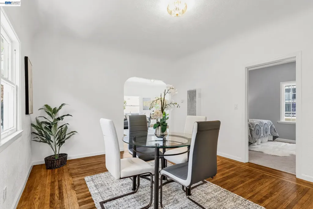 1538 17th Avenue Oakland CA 94606