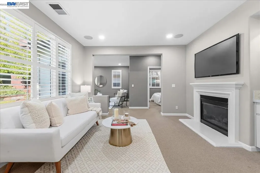 5625 Applegate Way Dublin CA 94568