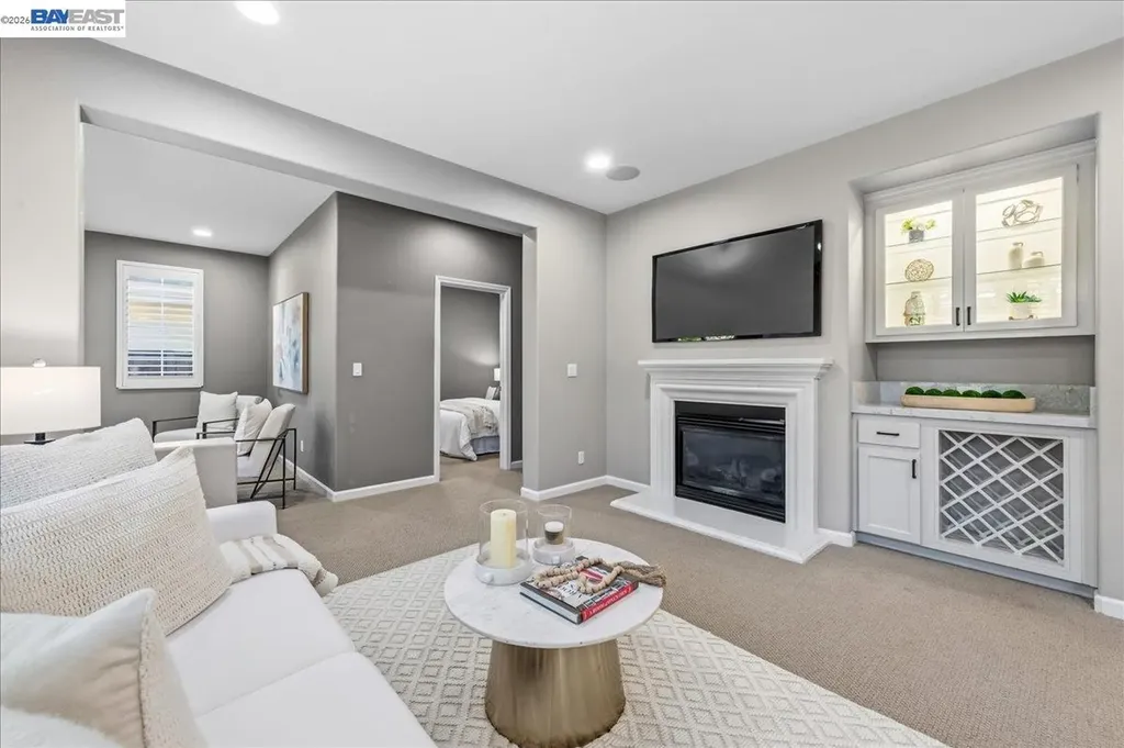 5625 Applegate Way Dublin CA 94568