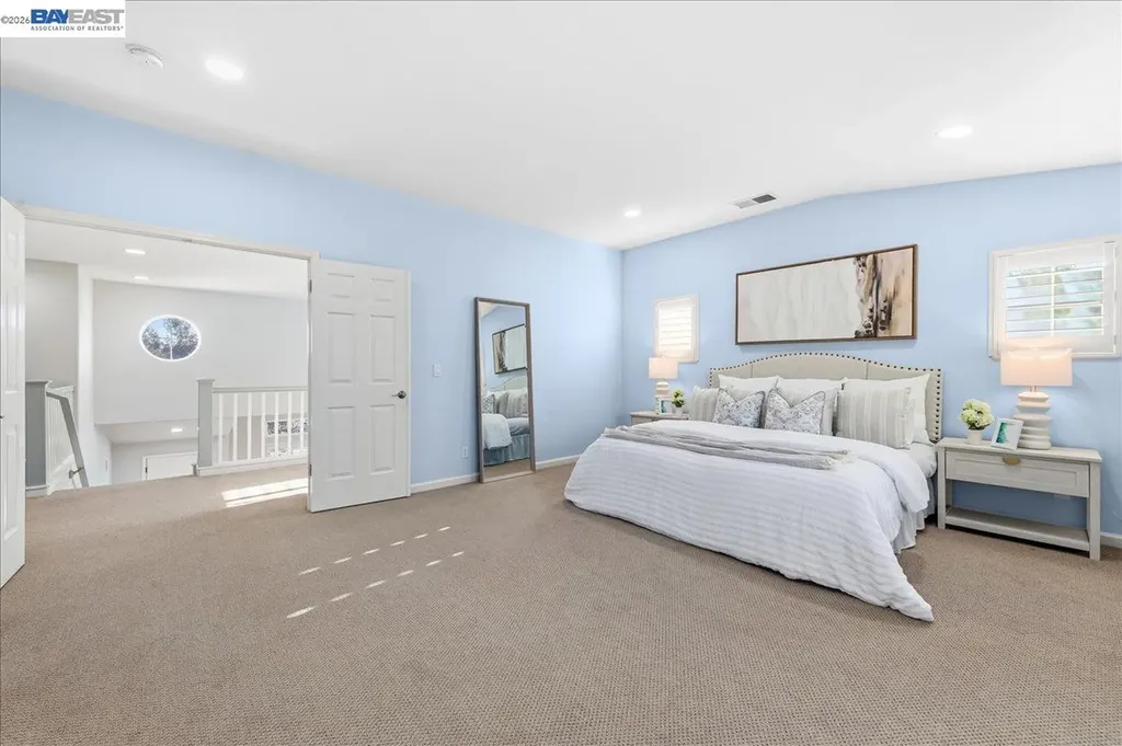 5625 Applegate Way Dublin CA 94568