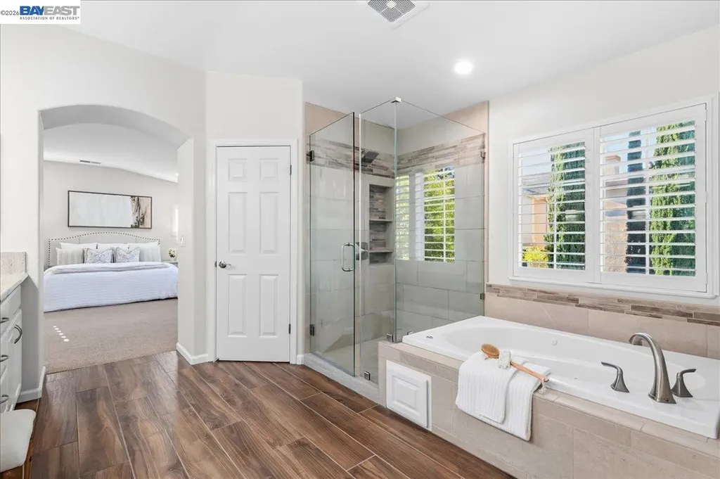 5625 Applegate Way Dublin CA 94568