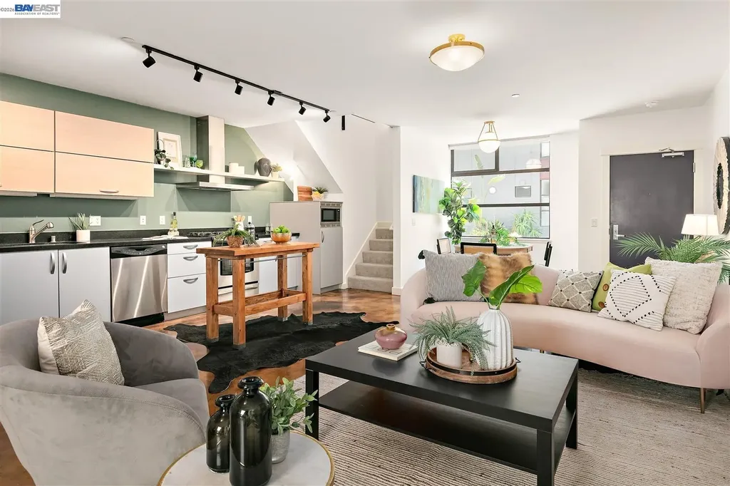 6501 San Pablo Avenue Oakland CA 94608