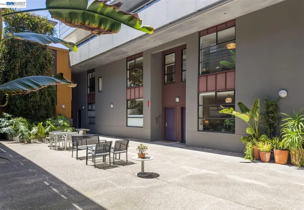 6501 San Pablo Avenue Oakland CA 94608