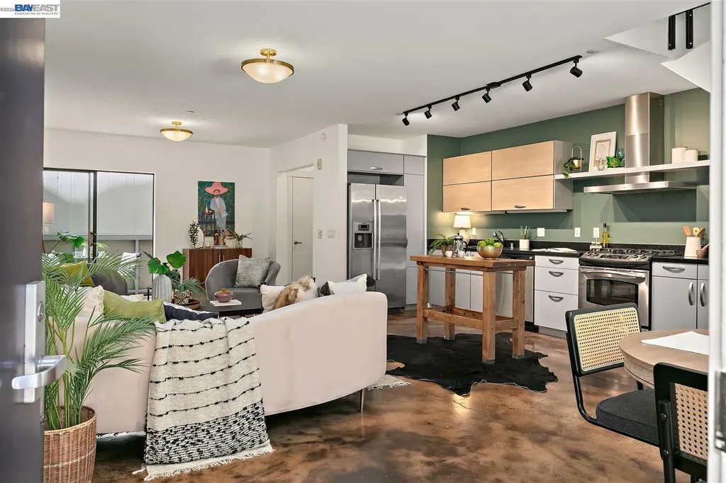 6501 San Pablo Avenue Oakland CA 94608