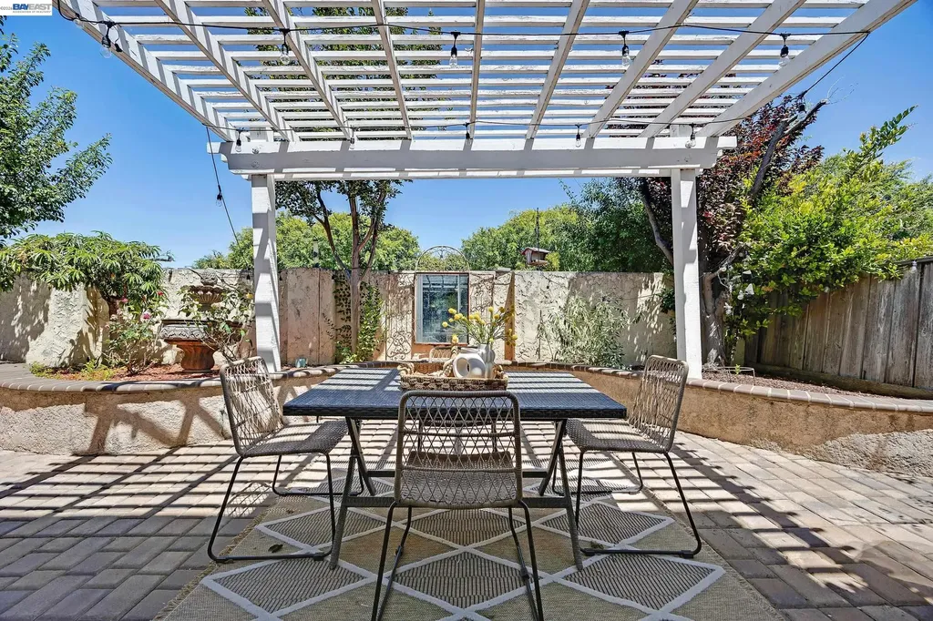 4855 Piper Glen Terrace Dublin CA 94568