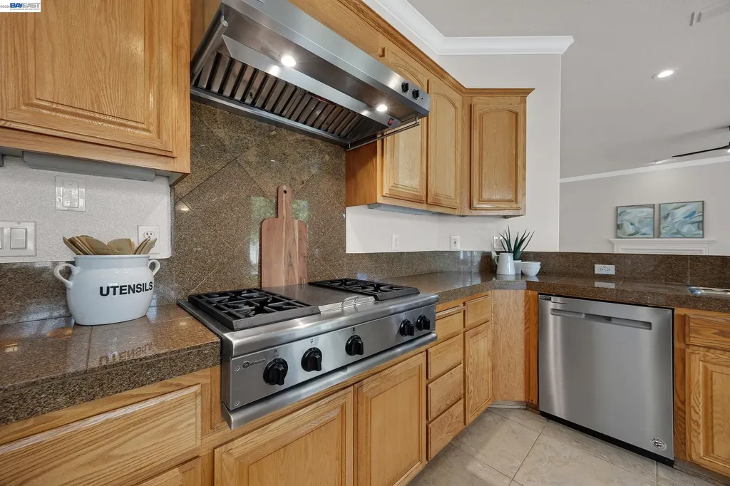 4855 Piper Glen Terrace Dublin CA 94568