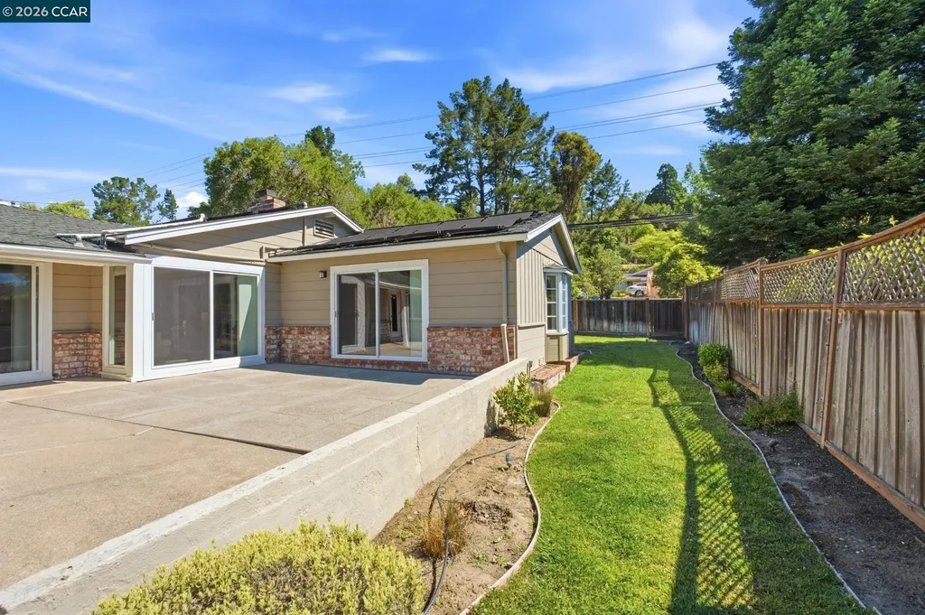 7 El Corte Orinda CA 94563