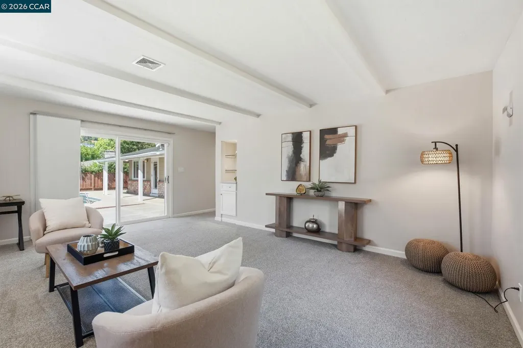 7 El Corte Orinda CA 94563