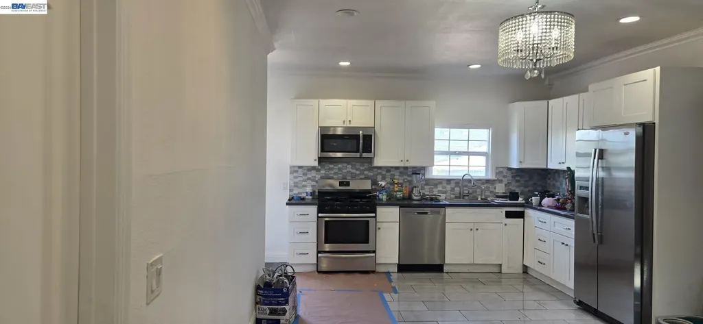 2015 98th Avenue Oakland CA 94603