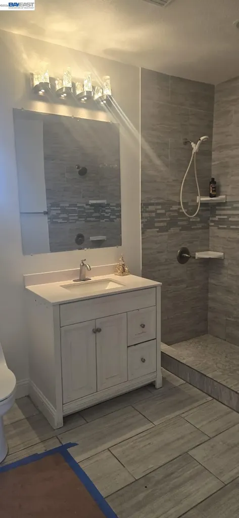 2015 98th Avenue Oakland CA 94603