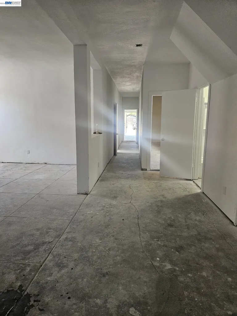 2015 98th Avenue Oakland CA 94603